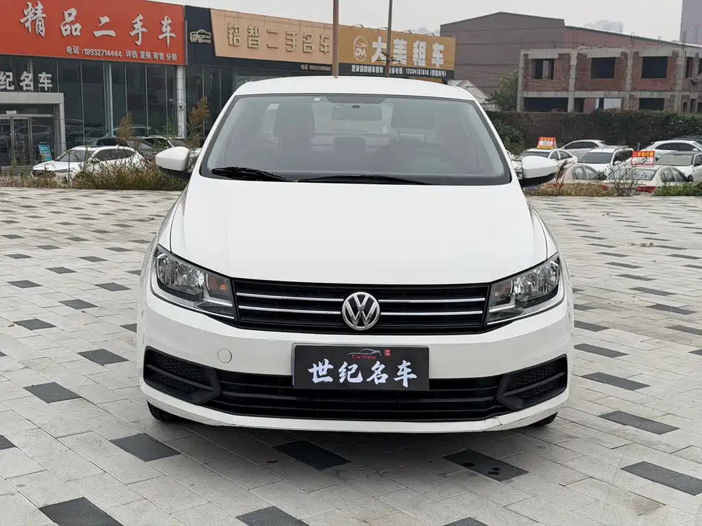 Volkswagen Santana — миниатюра 2
