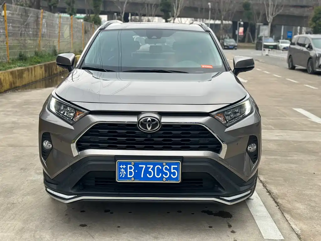 TOYOTA RAV4 RONGFANG