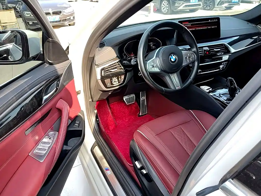 BMW 5 Series — миниатюра 16