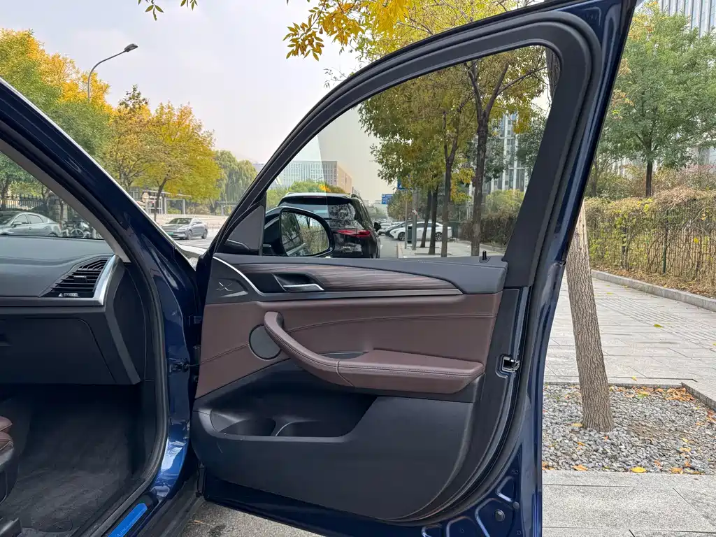 BMW X3 — миниатюра 23