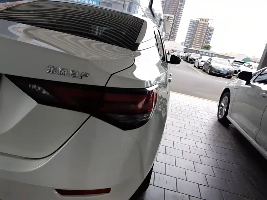 Nissan Sylphy — миниатюра 8