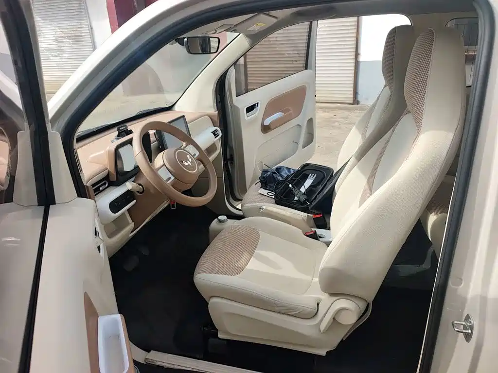 Wuling MINIEV — миниатюра 16