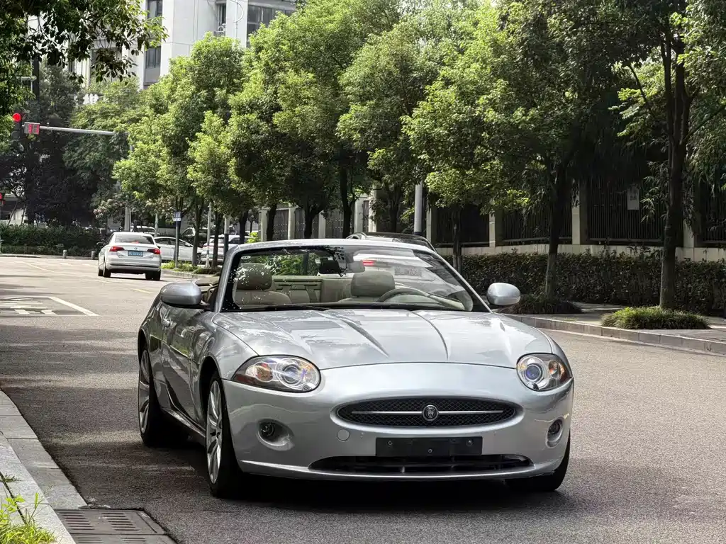 Jaguar XK — миниатюра 3