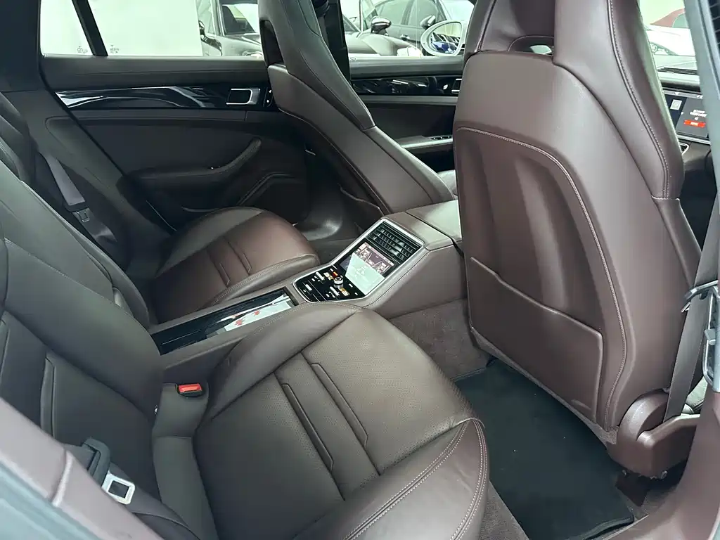 Porsche Panamera — миниатюра 17