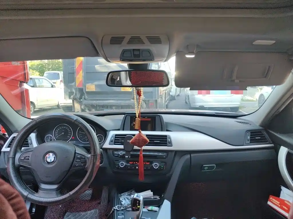 BMW 3 Series — миниатюра 13