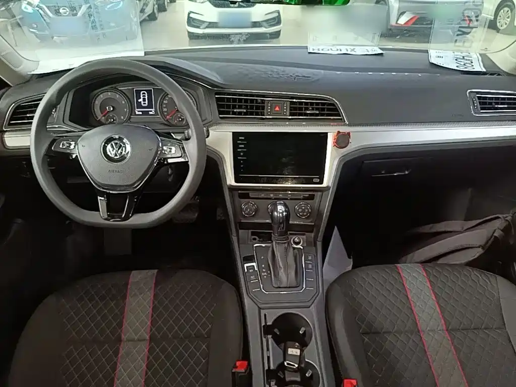 Volkswagen Lamando — миниатюра 10