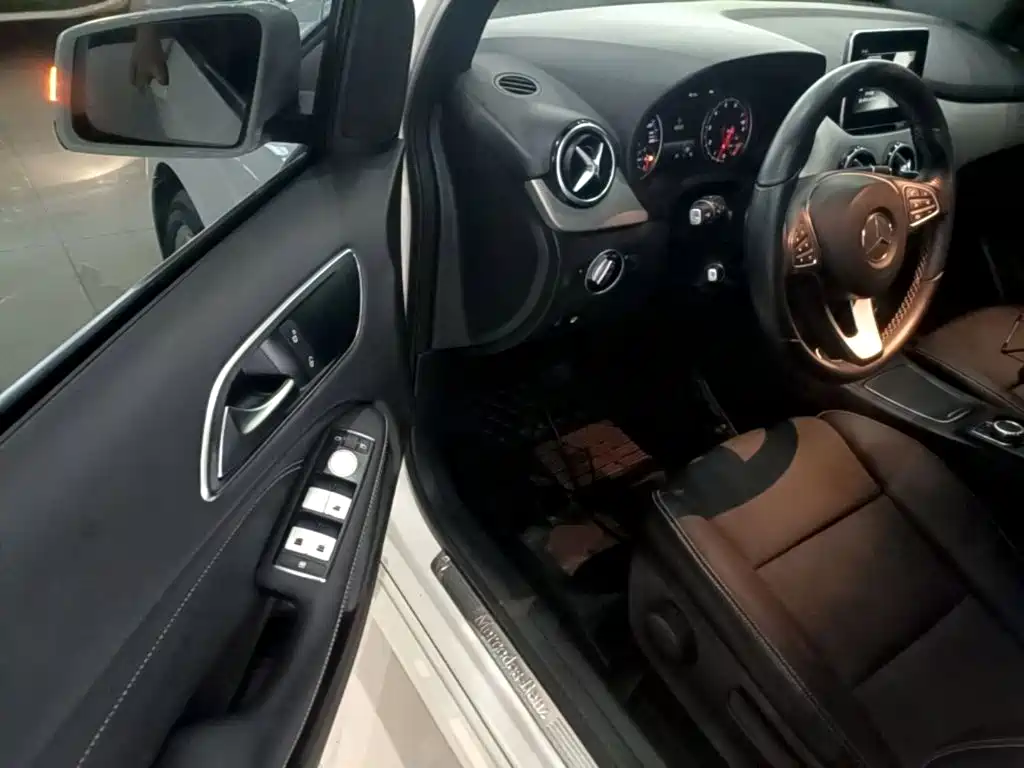 Mercedes-Benz B-Class — миниатюра 16