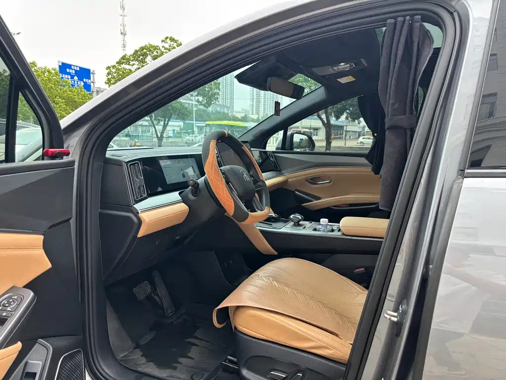 BYD L DM-i — миниатюра 8