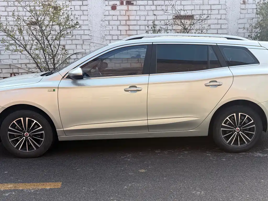 Roewe Ei5 — миниатюра 3