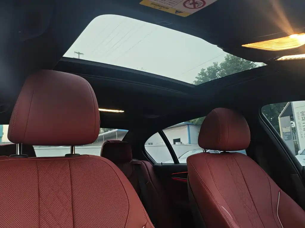 BMW 5 Series — миниатюра 12