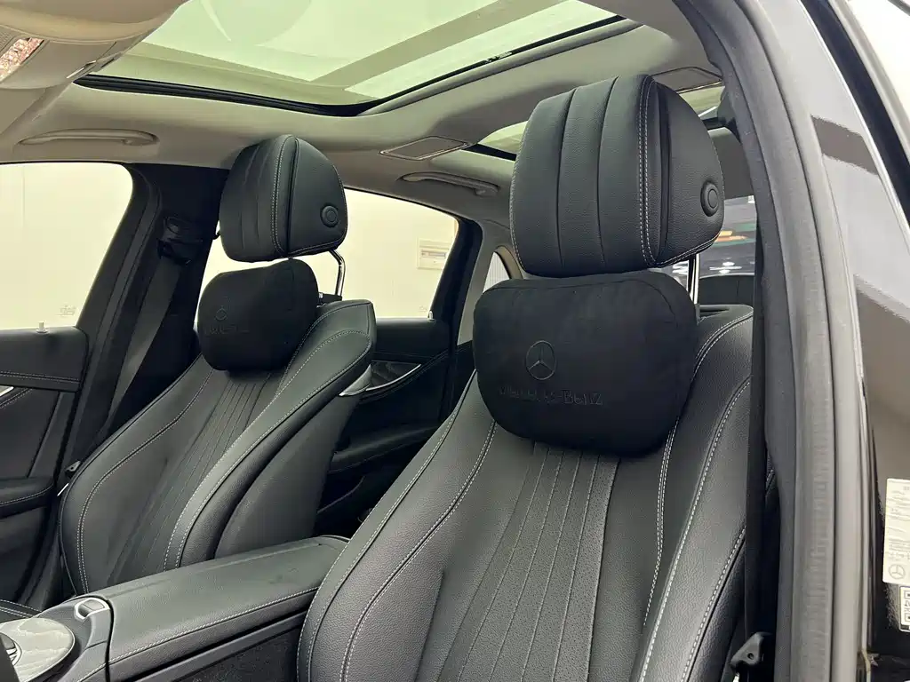 Mercedes-Benz E-Class — миниатюра 10