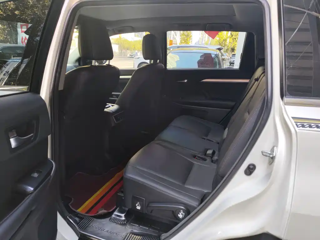Toyota Highlander — миниатюра 6