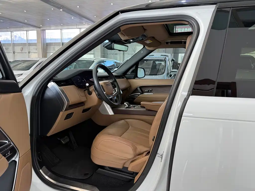 Land Rover Range Rover — миниатюра 7