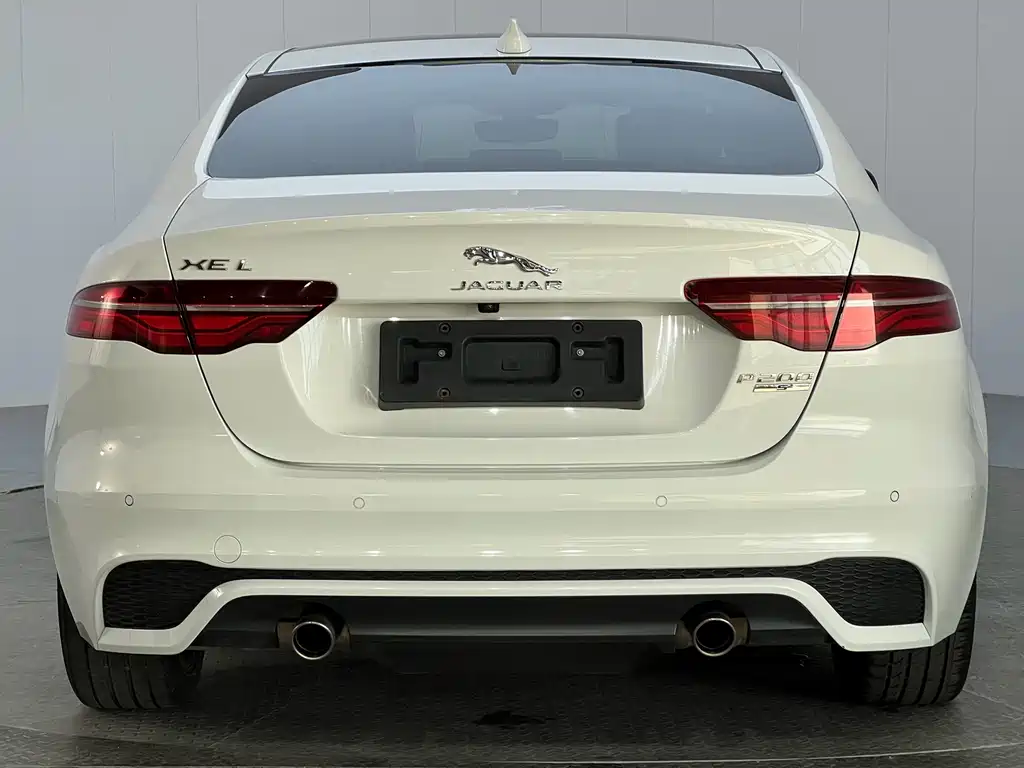Jaguar XEL — миниатюра 22