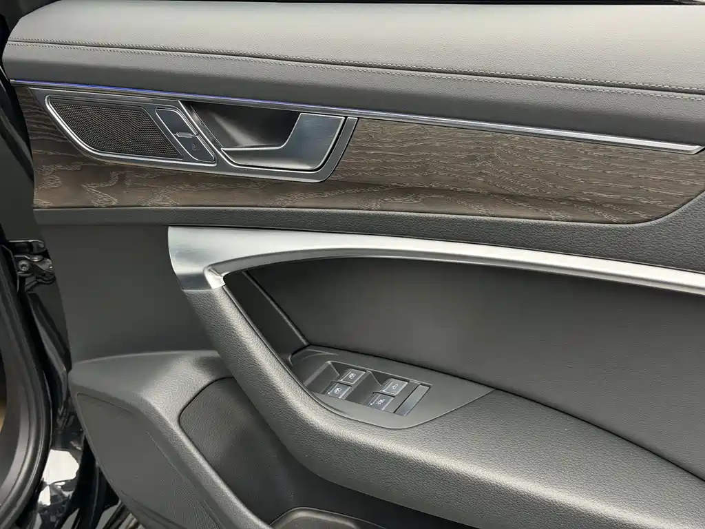 Audi A6L — миниатюра 28