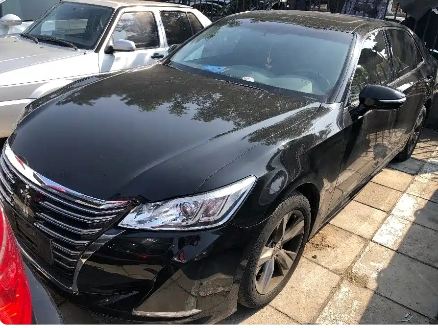 Toyota Crown 2016