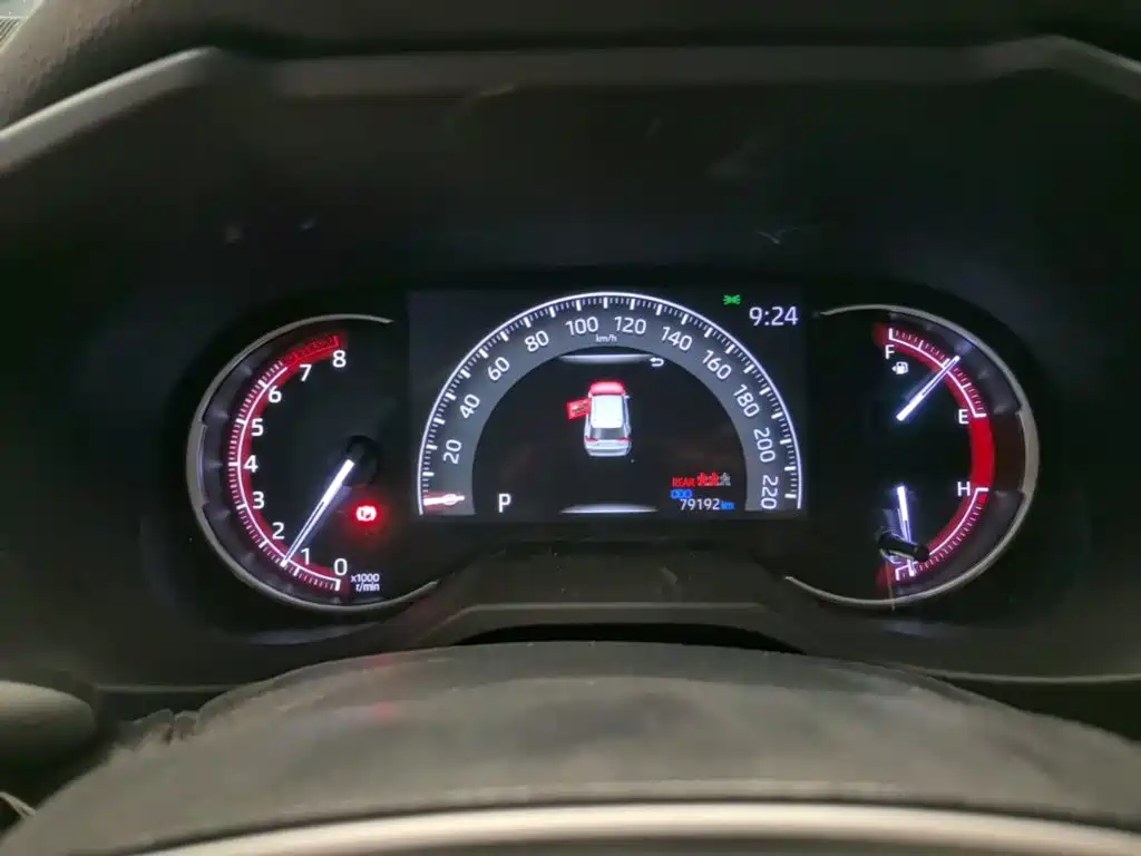 Toyota RAV4 — миниатюра 12