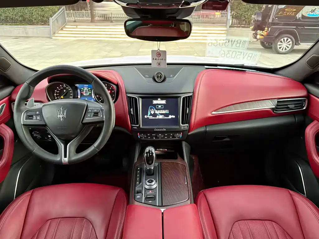 Maserati Levante — фотографии объявления, Фото 6