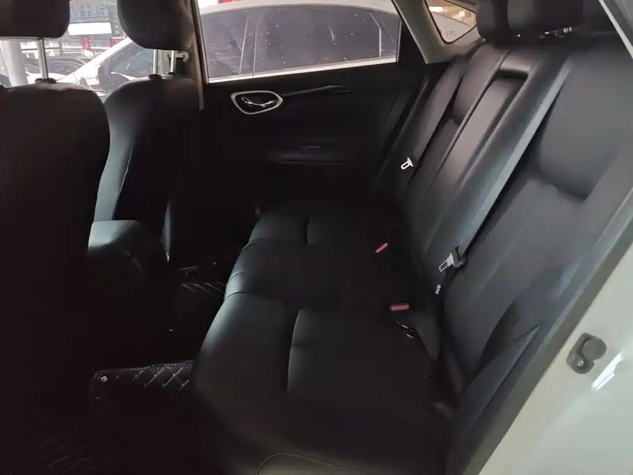 Nissan Sylphy — миниатюра 11