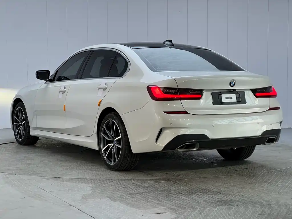 BMW 3 Series — миниатюра 25