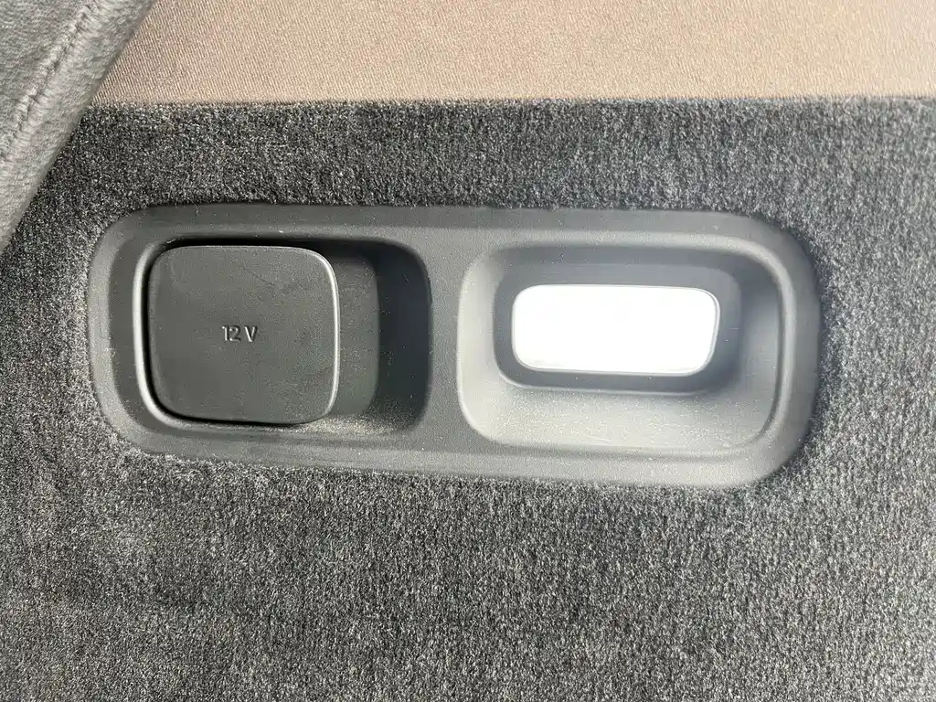 Li Auto Li MEGA — миниатюра 26