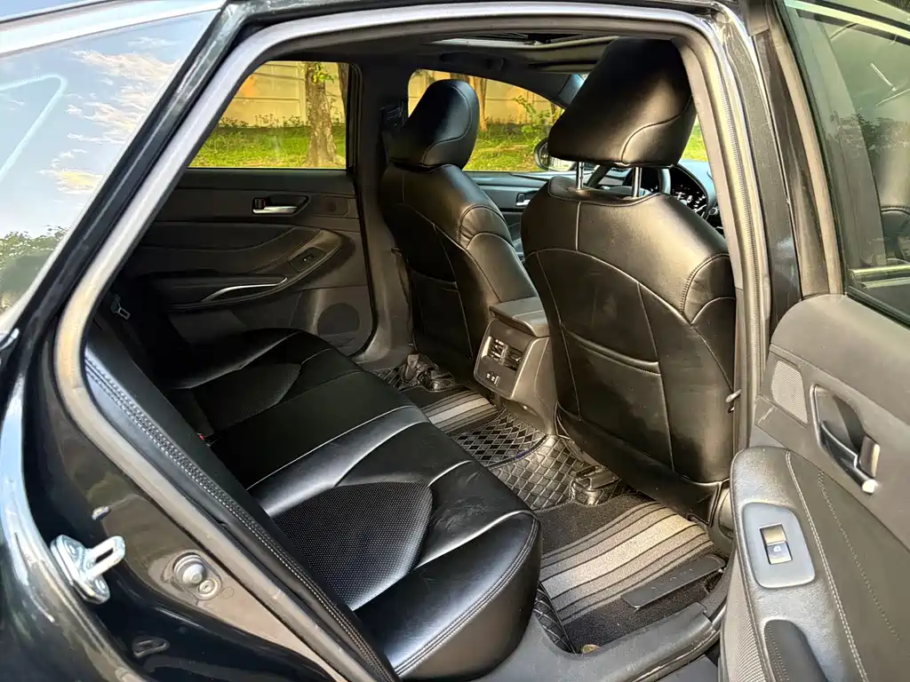 Toyota Avalon — миниатюра 11