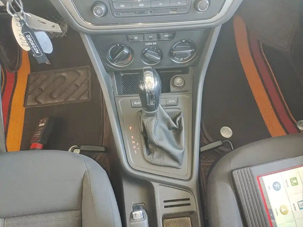 Volkswagen Lavida — миниатюра 14