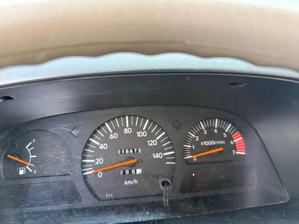 Toyota Coaster — миниатюра 8
