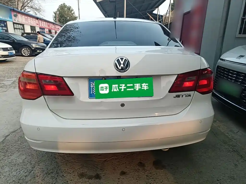 Volkswagen Jetta — миниатюра 6