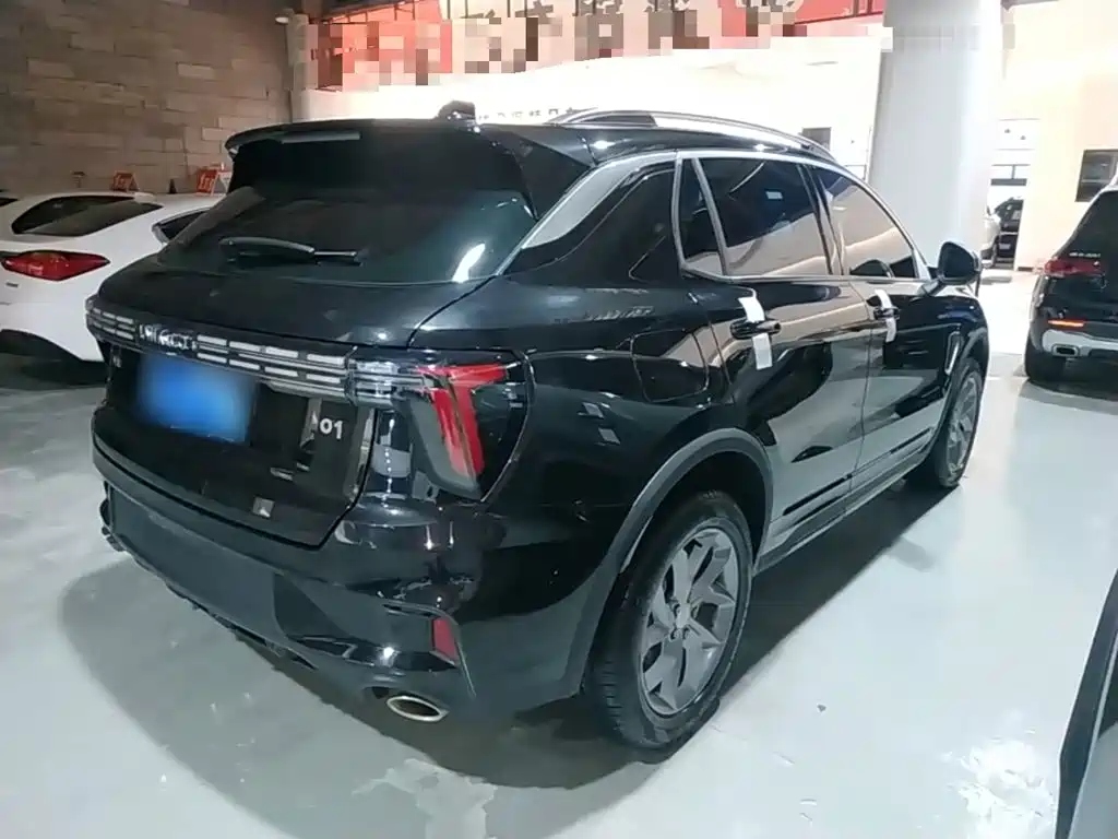 Lynk & Co 01 — миниатюра 7