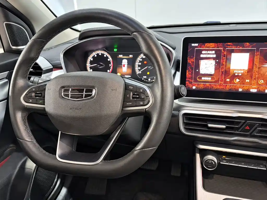 Geely Binyue — миниатюра 16