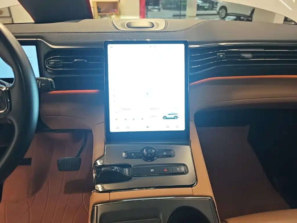 NIO ES6 — миниатюра 13