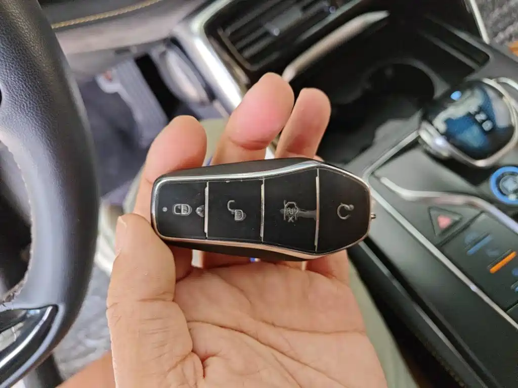 BYD Tang New Energy — миниатюра 9