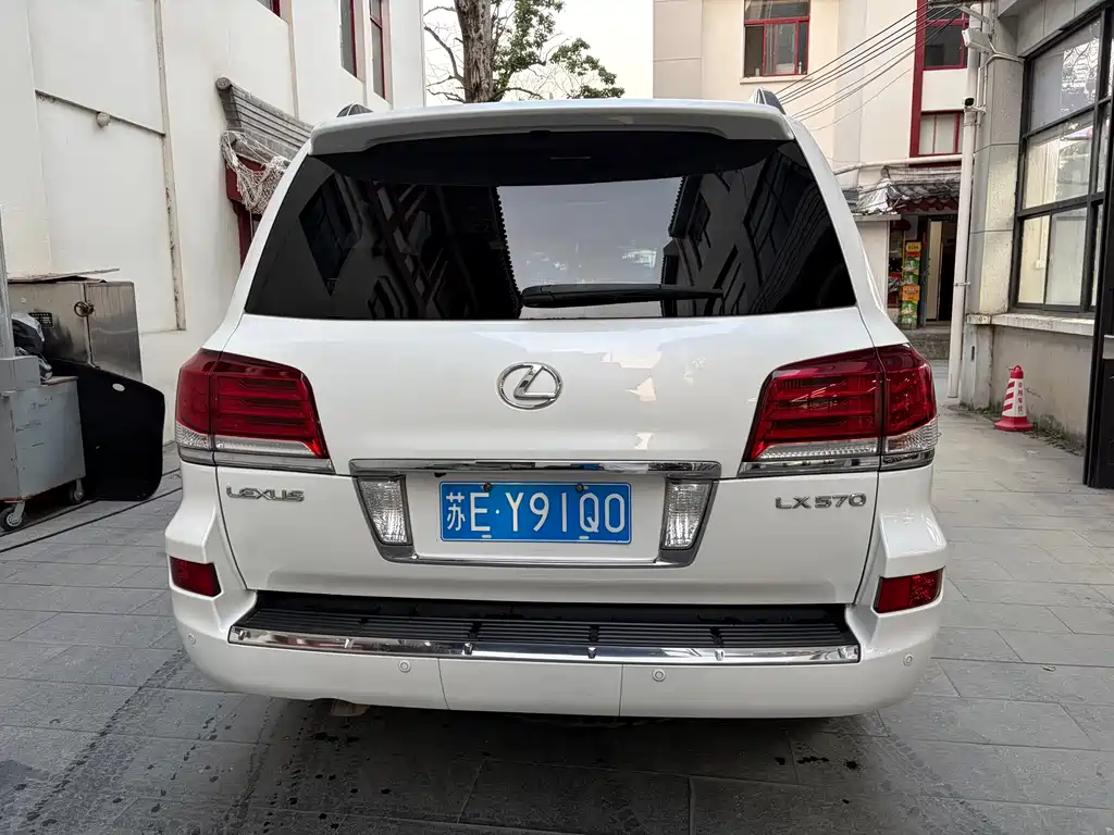 Lexus LX 2013 570