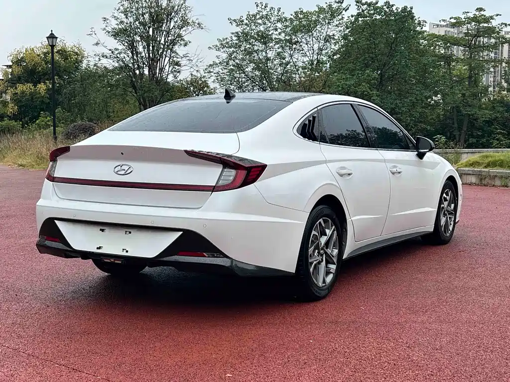 Hyundai Sonata — миниатюра 6