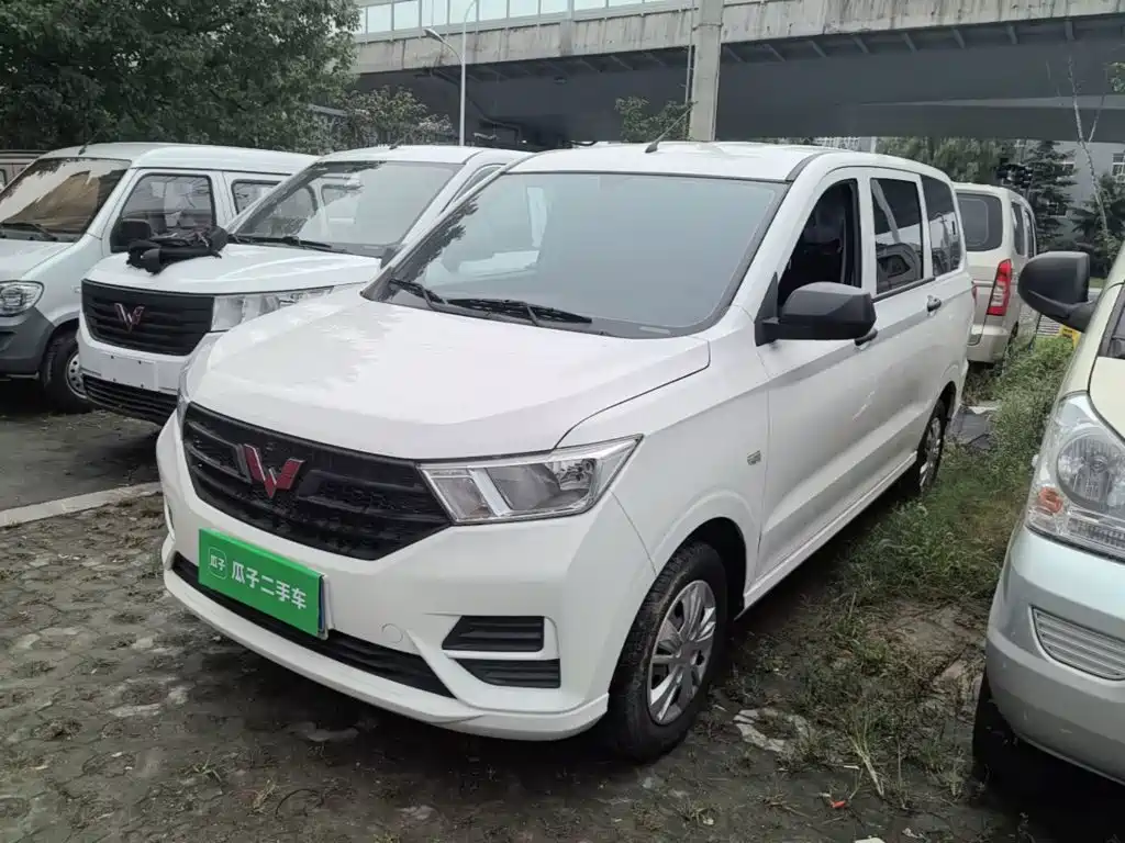 Wuling Hongguang — миниатюра 2
