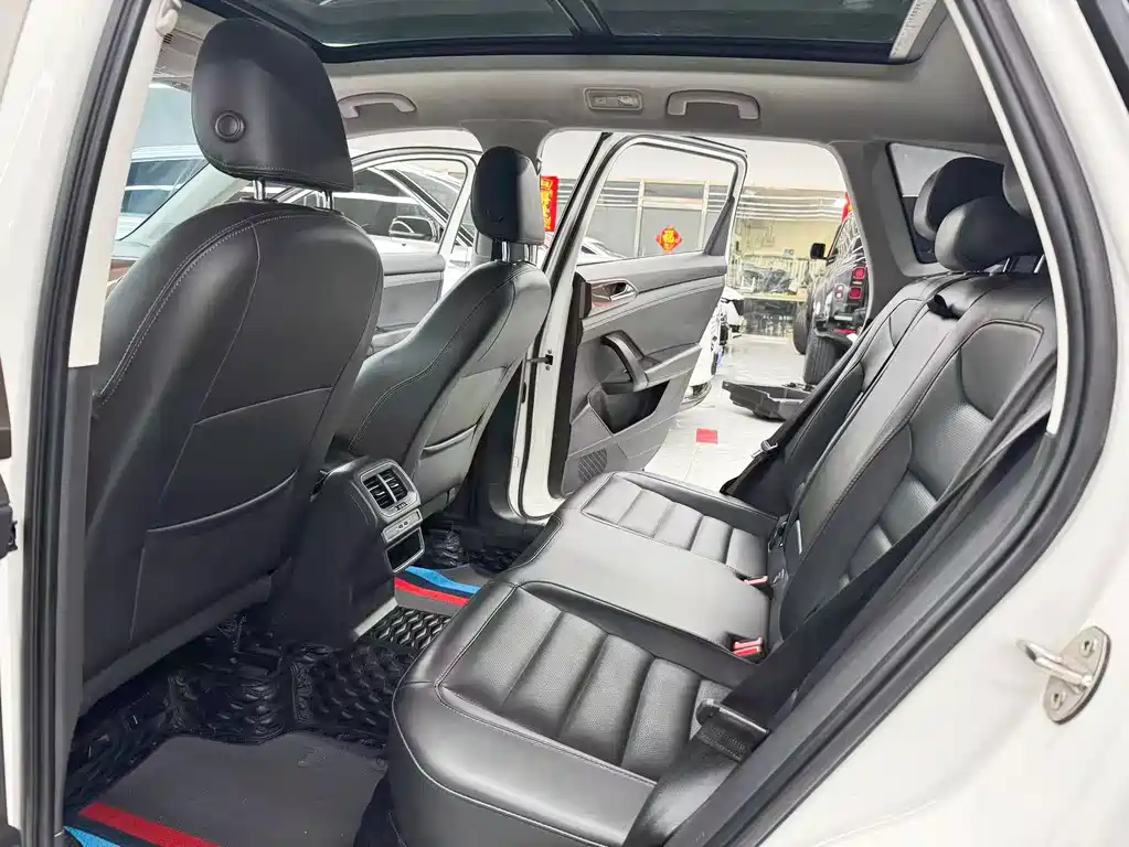 Volkswagen Tharu — миниатюра 8