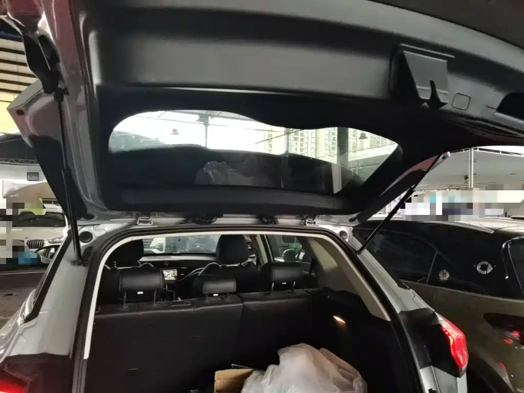 Geely Boyue — миниатюра 19