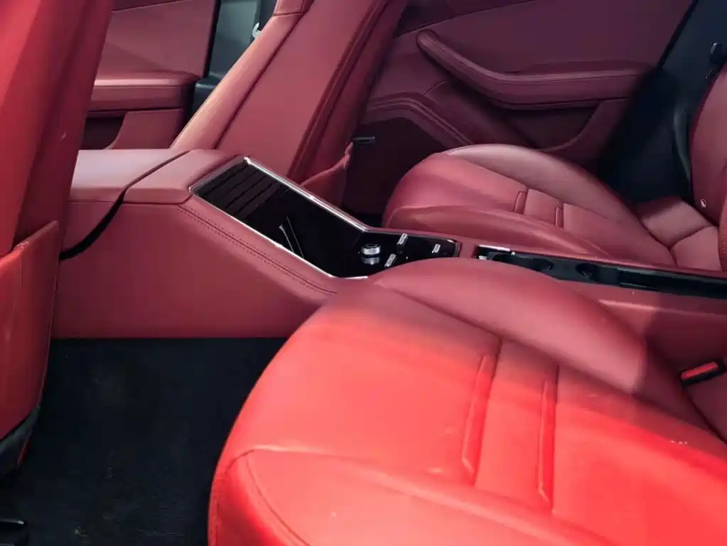 Porsche Panamera — миниатюра 6