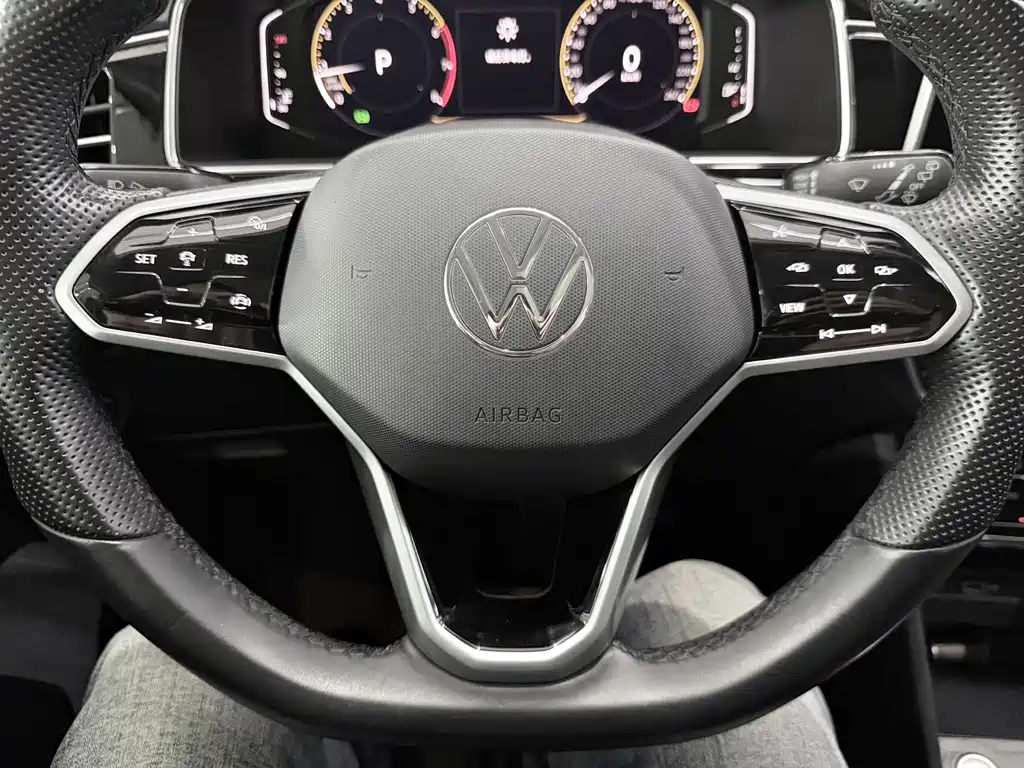 Volkswagen Tiguan L — миниатюра 9