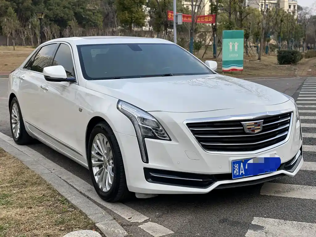 CADILLAC CT6