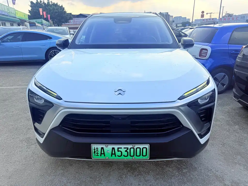 NIO ES8 — миниатюра 2