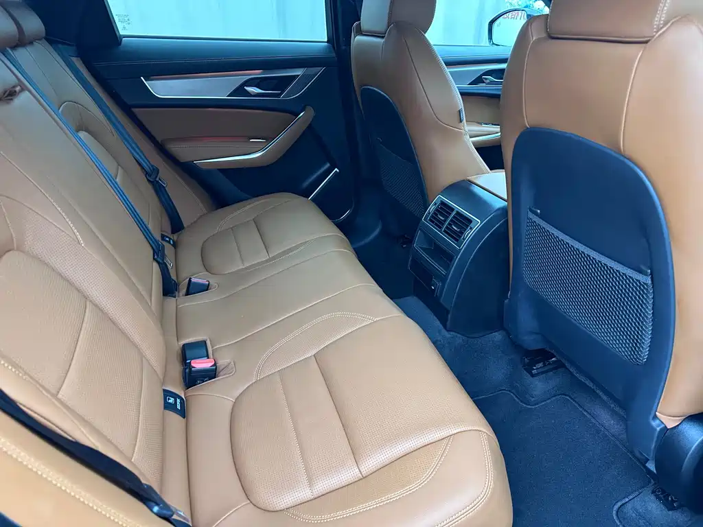 Jaguar F-PACE — миниатюра 12