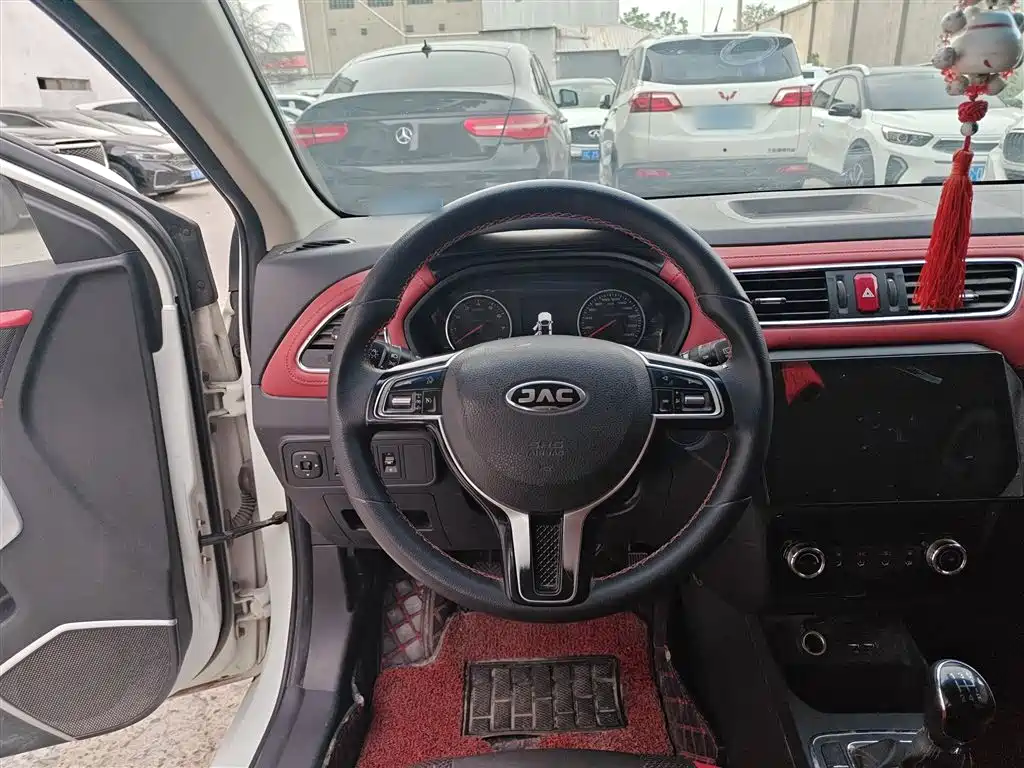 JAC S2 2018 1.5L MT Luxury