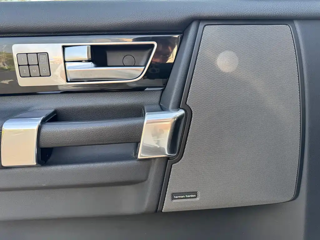Land Rover Discovery — миниатюра 17