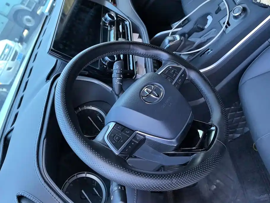 Toyota Highlander — миниатюра 15
