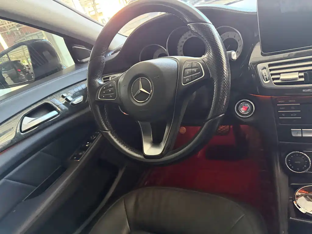 Mercedes-Benz CLS — миниатюра 10