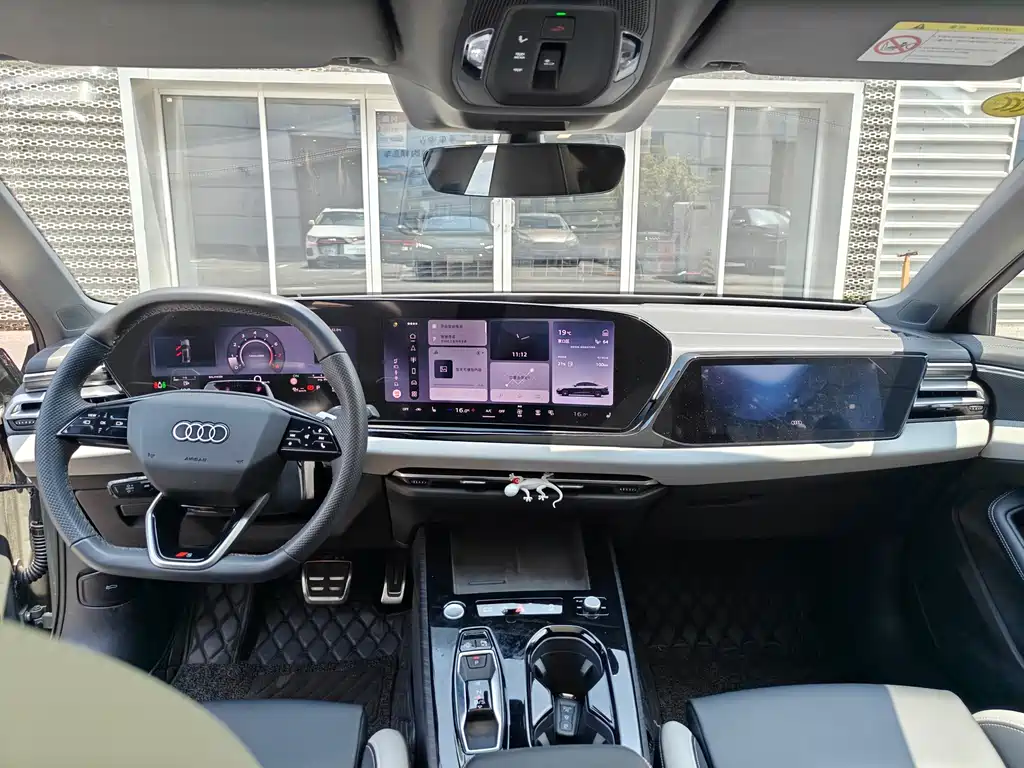 Audi A5L — миниатюра 10