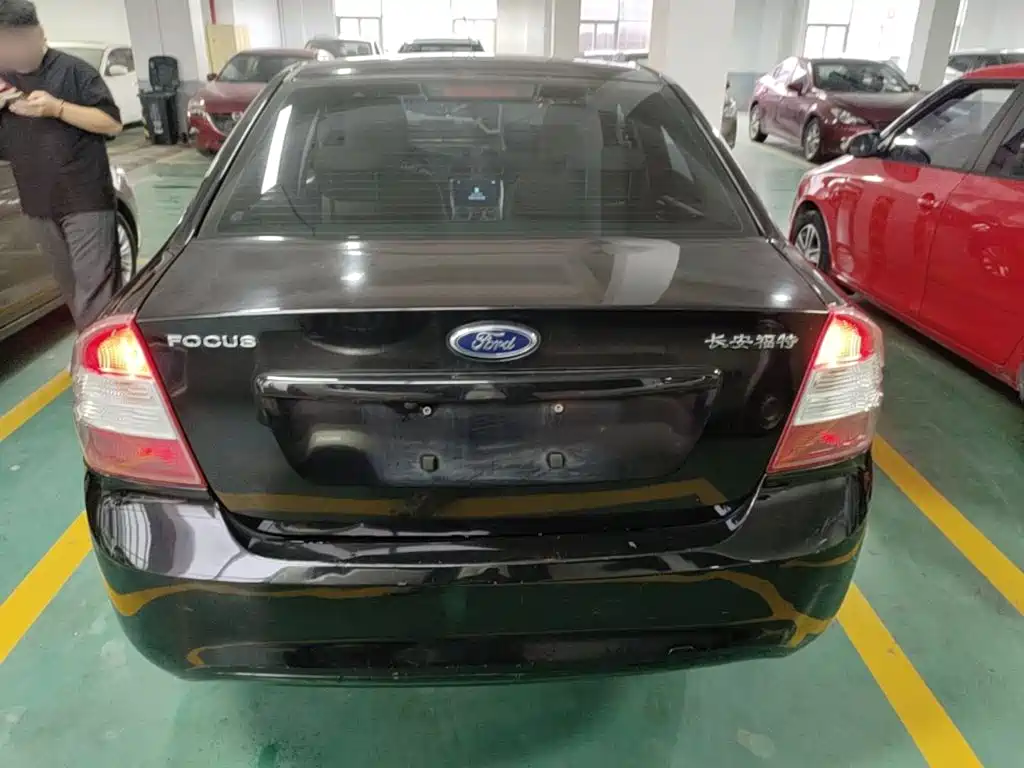 Ford Focus — миниатюра 6