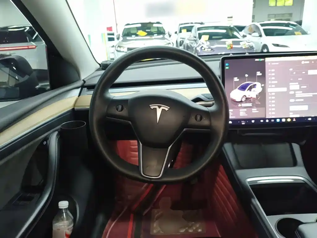 Tesla Model Y — фотографии объявления, Фото 11